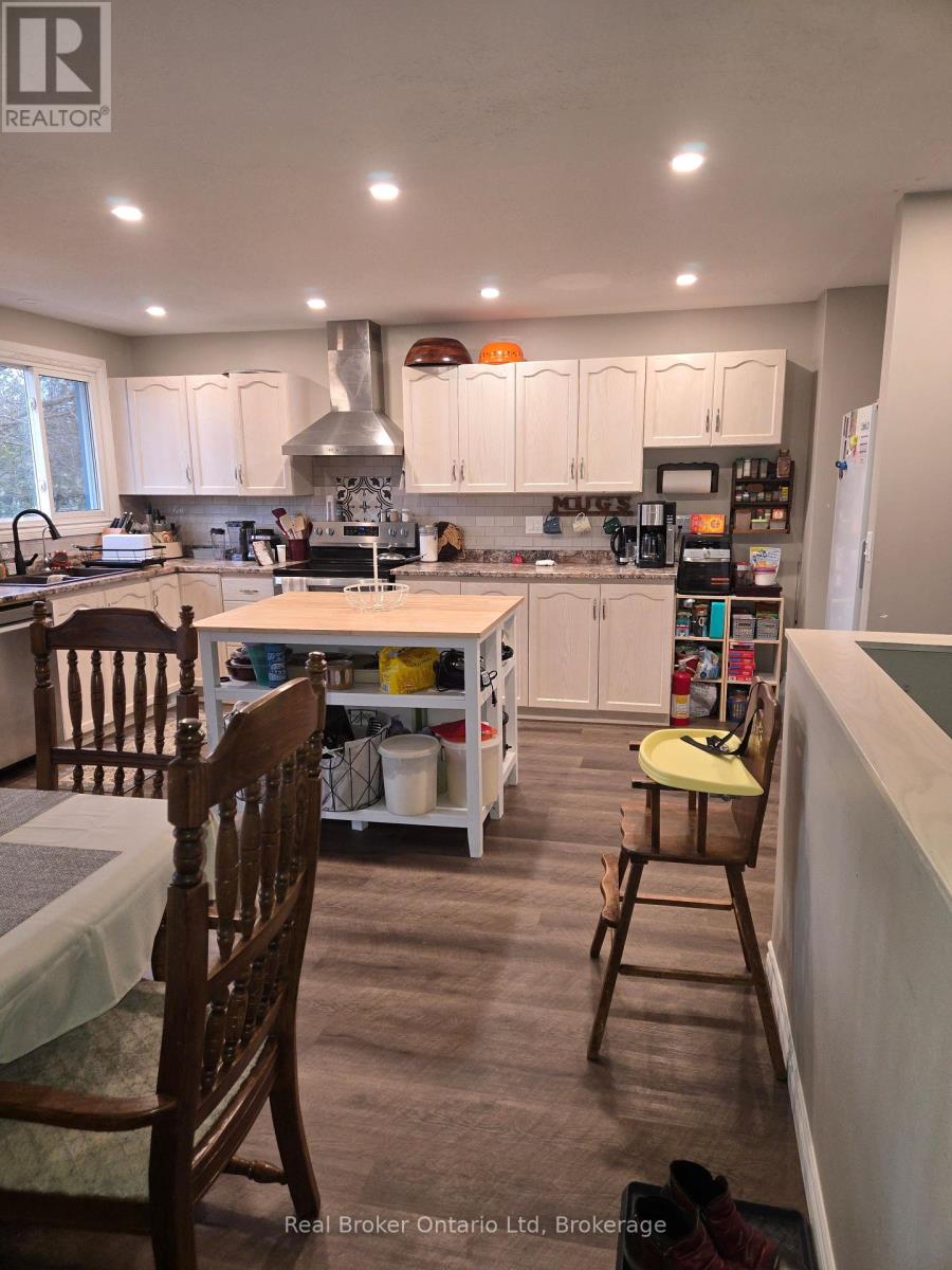 1088 10th Street E, Owen Sound, Ontario  N4K 1T6 - Photo 6 - X12070714