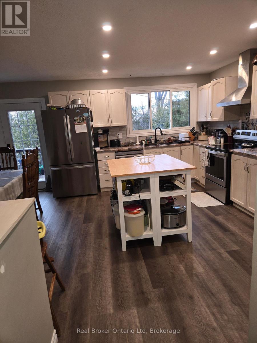 1088 10th Street E, Owen Sound, Ontario  N4K 1T6 - Photo 8 - X12070714
