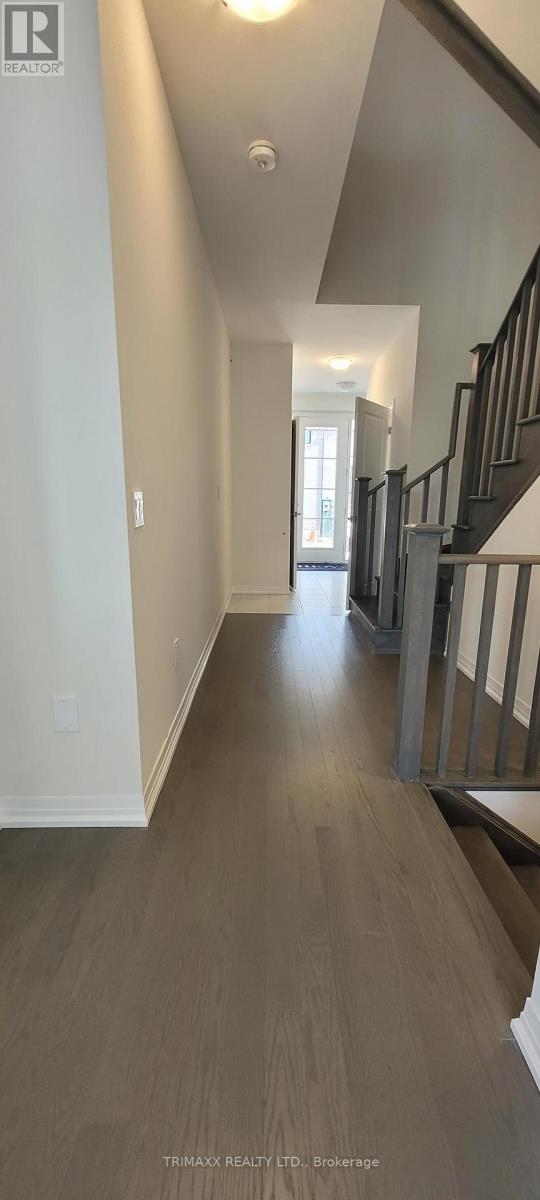 Property at 10 FREEDOM CRESCENT image 5