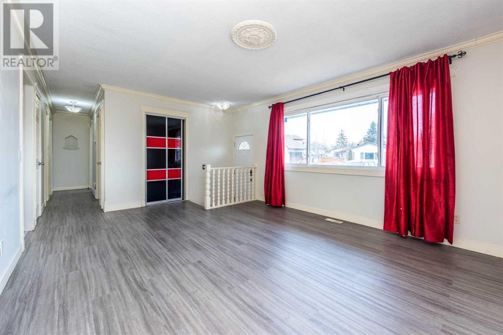 Property at 423 Rundleson Place NE image 5