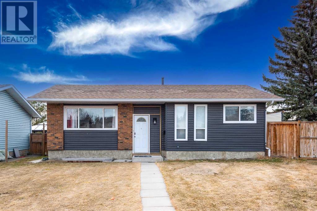 Property at 423 Rundleson Place NE image 1