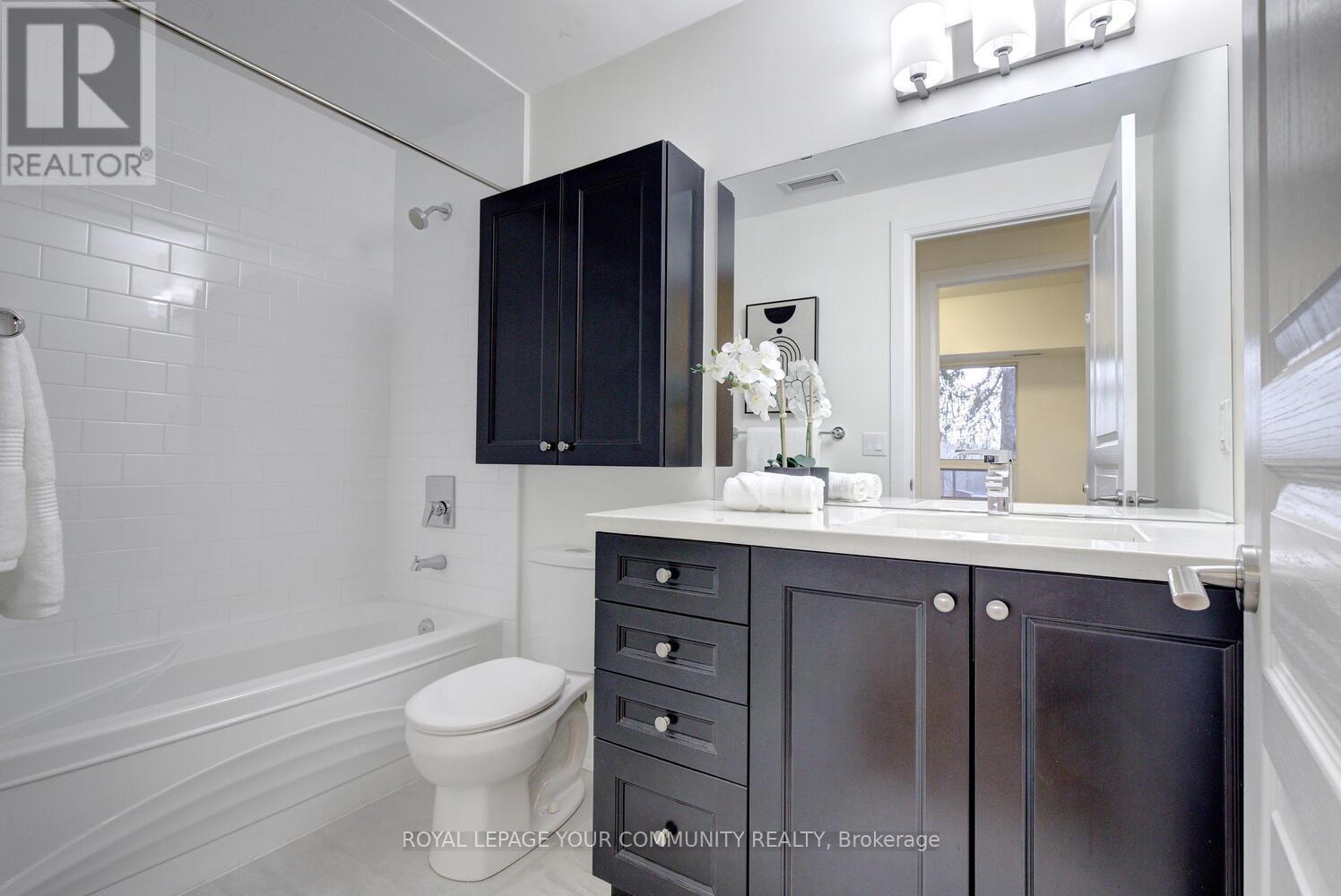 202 - 8302 Islington Avenue, Vaughan (Islington Woods), Ontario  L4L 0E6 - Photo 47 - N12073527