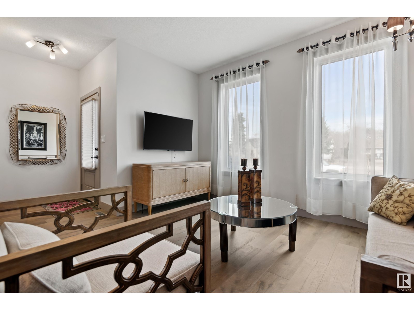 Property at 11018 149 Street NW image 4