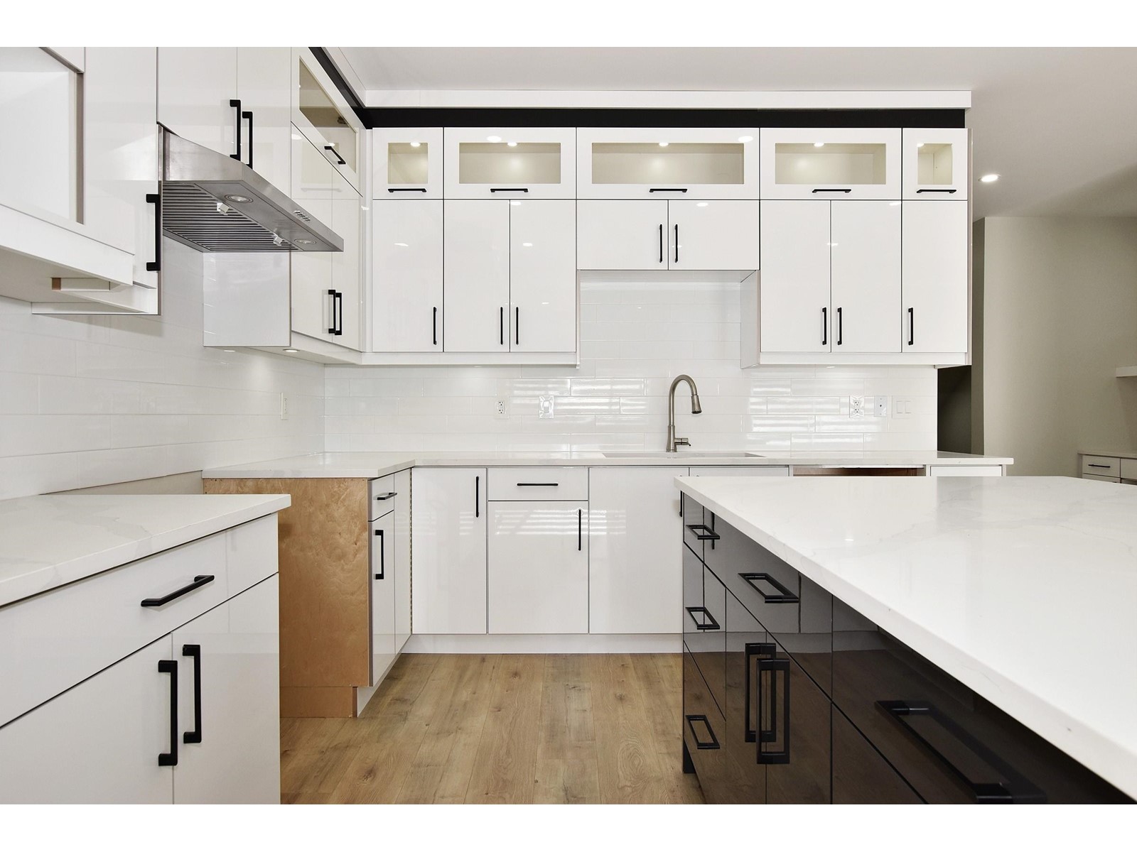 Property at 32540 HIGGINBOTTOM COURT image 3