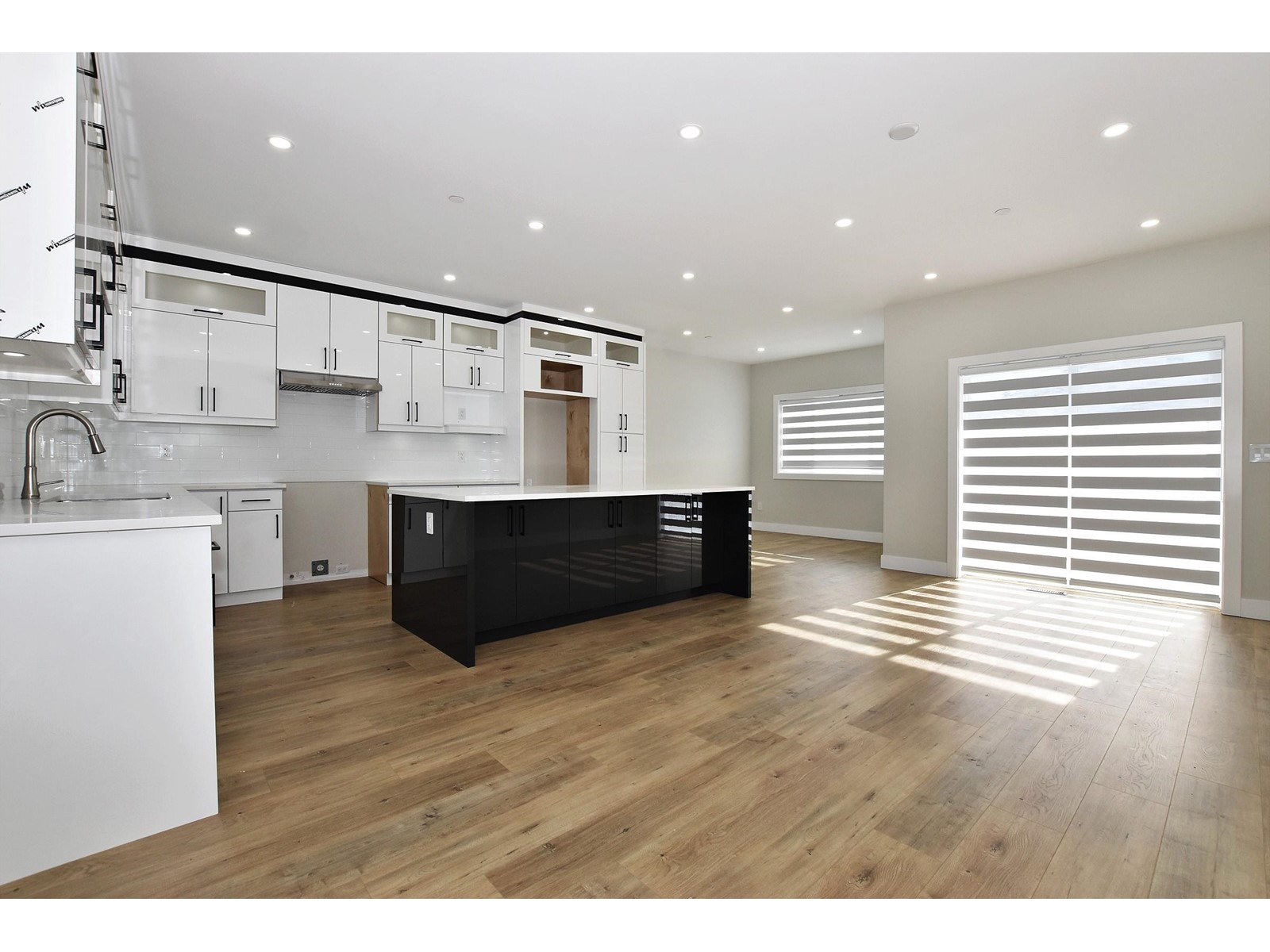 Property at 32538 HIGGINBOTTOM COURT image 3
