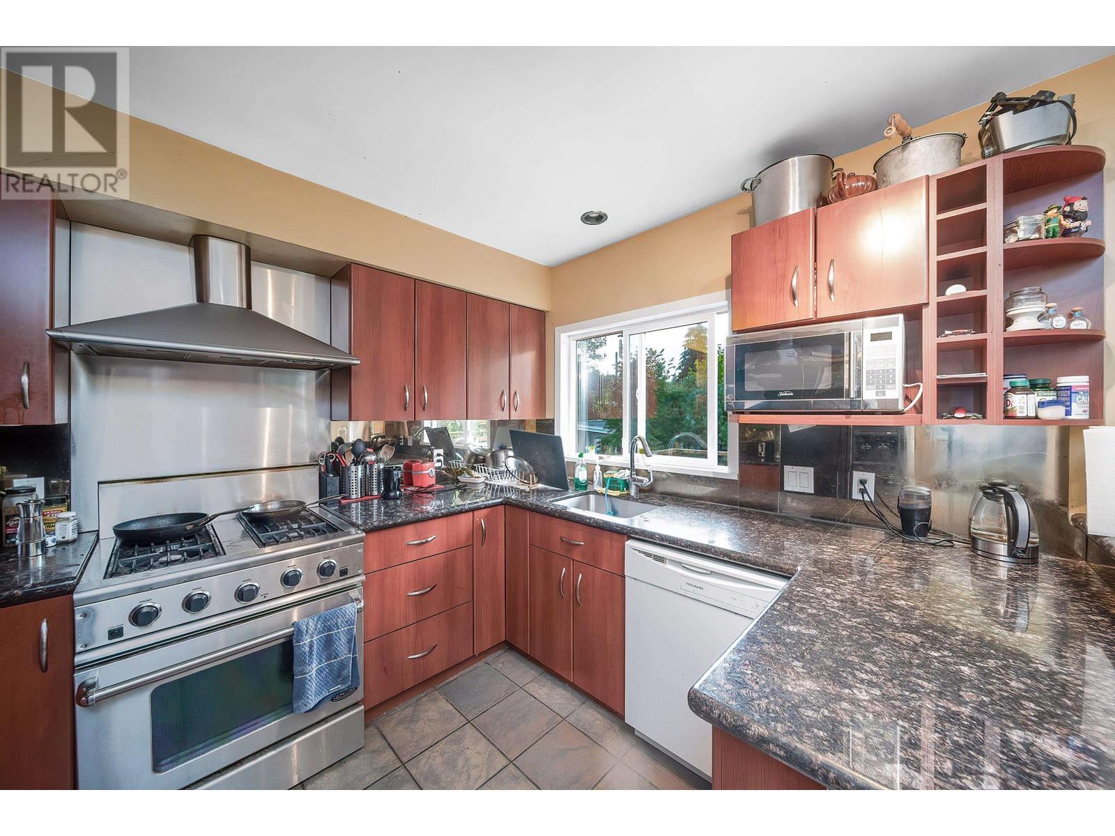 4615 W 4th Avenue, Vancouver, British Columbia  V6R 1R6 - Photo 18 - R2988813
