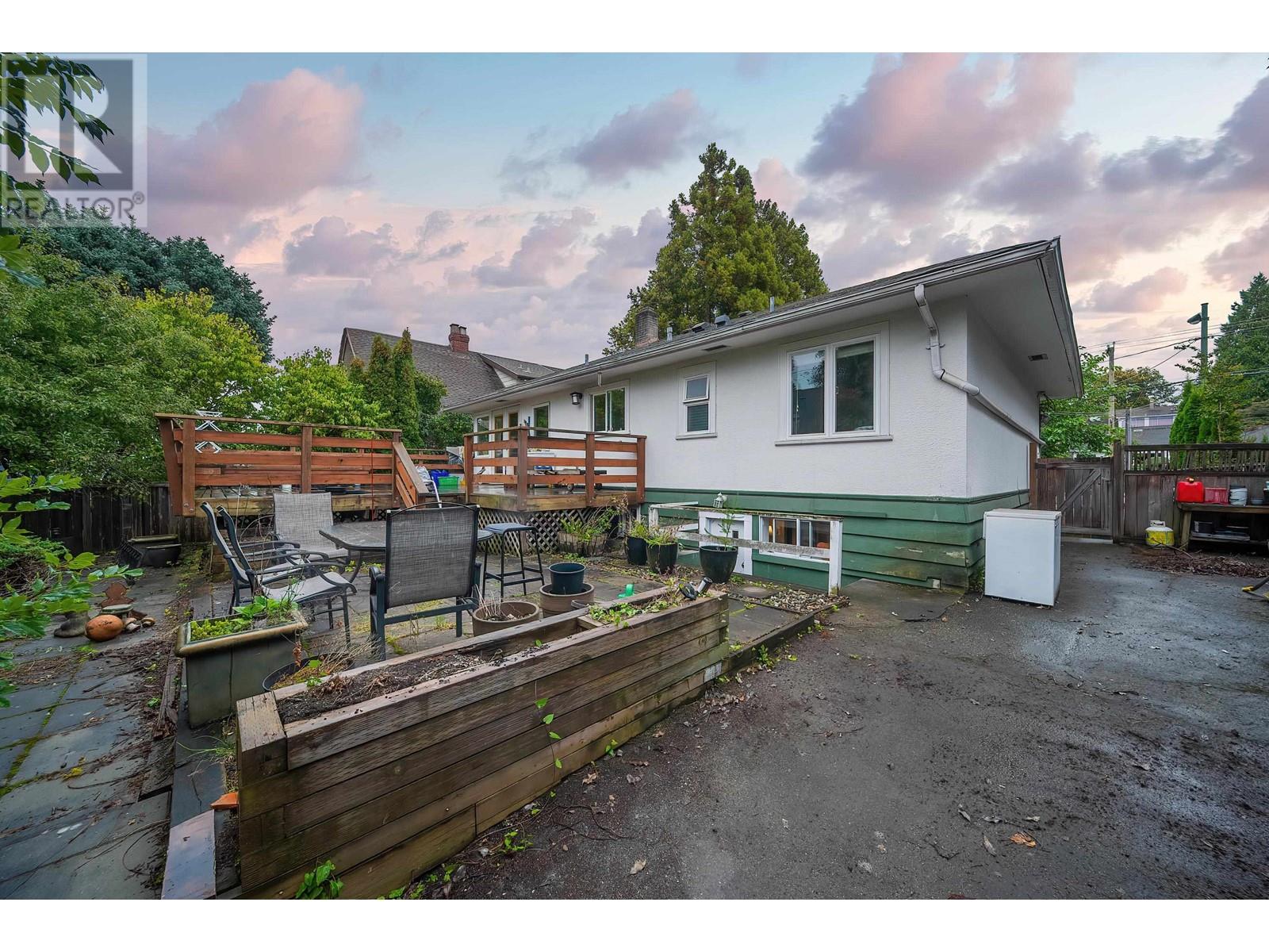 4615 W 4th Avenue, Vancouver, British Columbia  V6R 1R6 - Photo 32 - R2988813