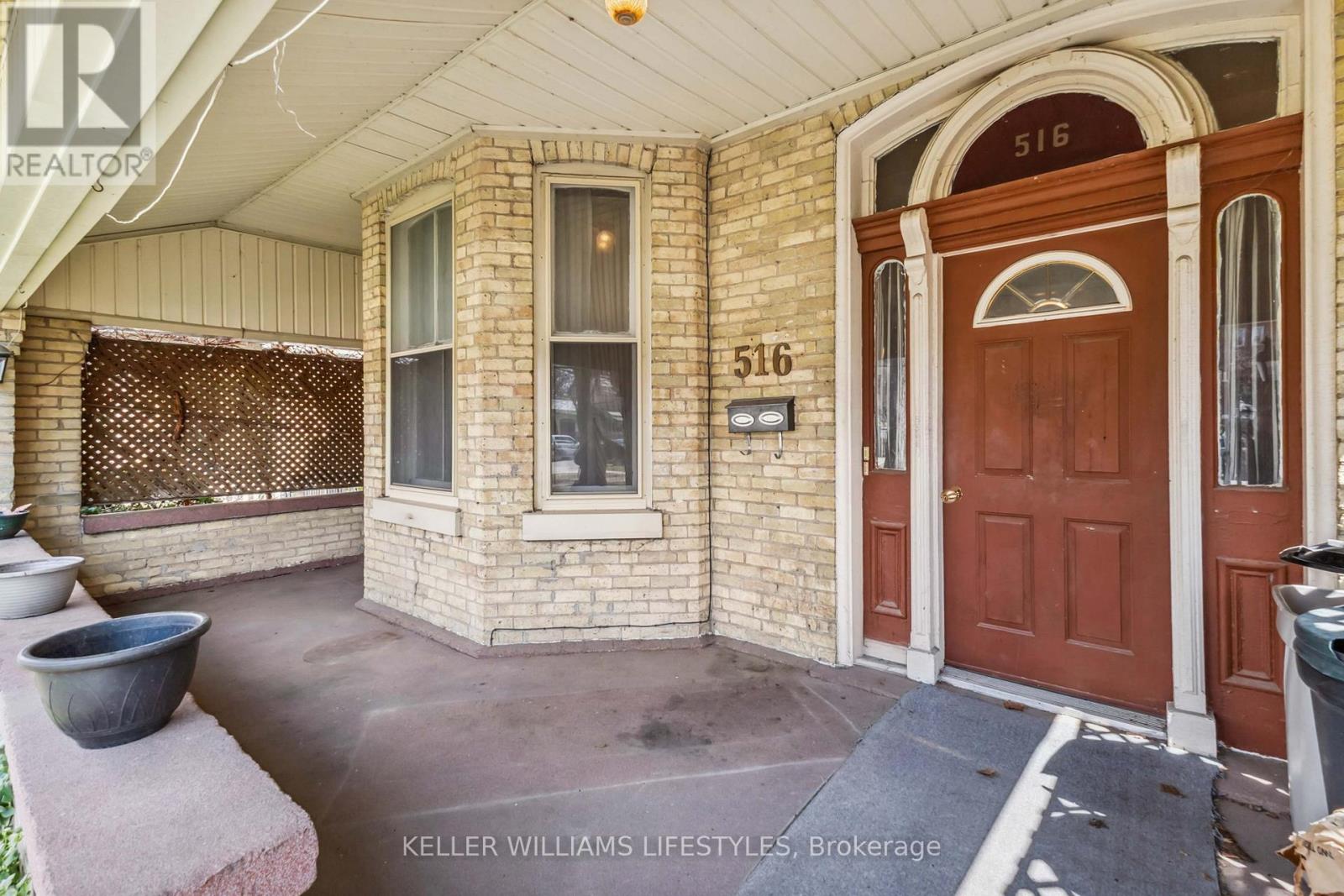 Photo 4 of 39 for 516 William Street