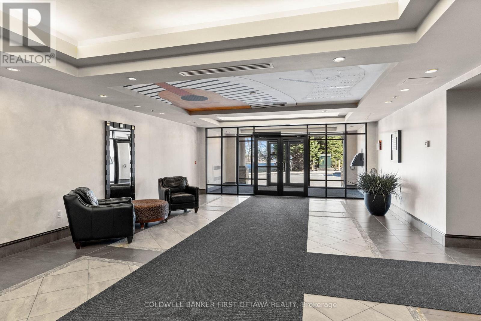 Property at 912 - 314 CENTRAL PARK DRIVE image 4