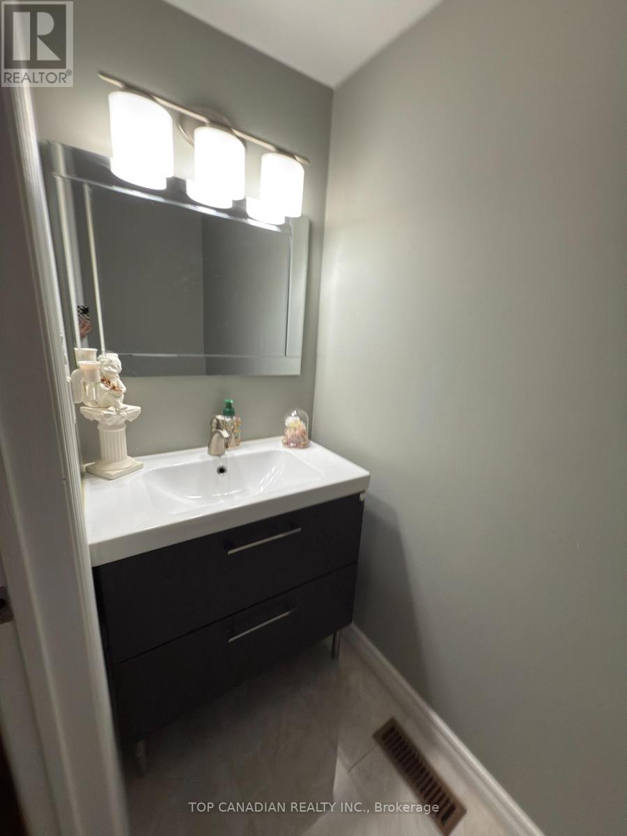 62 - 55 English Ivyway Way, Toronto, Ontario  M2H 3M3 - Photo 24 - C12073570