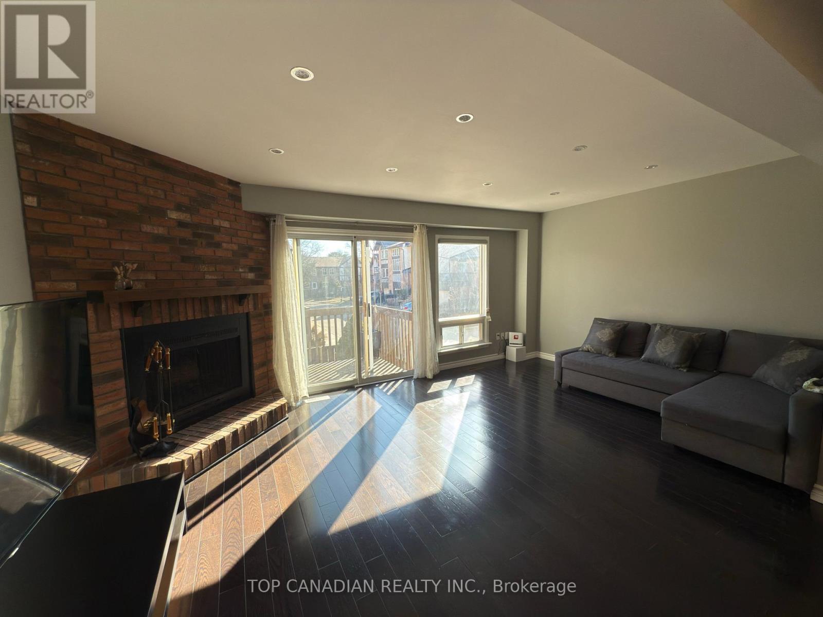 62 - 55 English Ivyway Way, Toronto, Ontario  M2H 3M3 - Photo 5 - C12073570