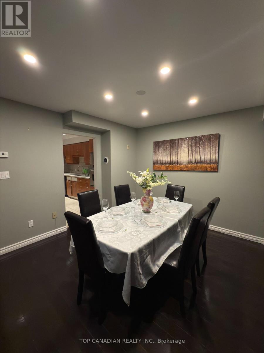 62 - 55 English Ivyway Way, Toronto, Ontario  M2H 3M3 - Photo 7 - C12073570