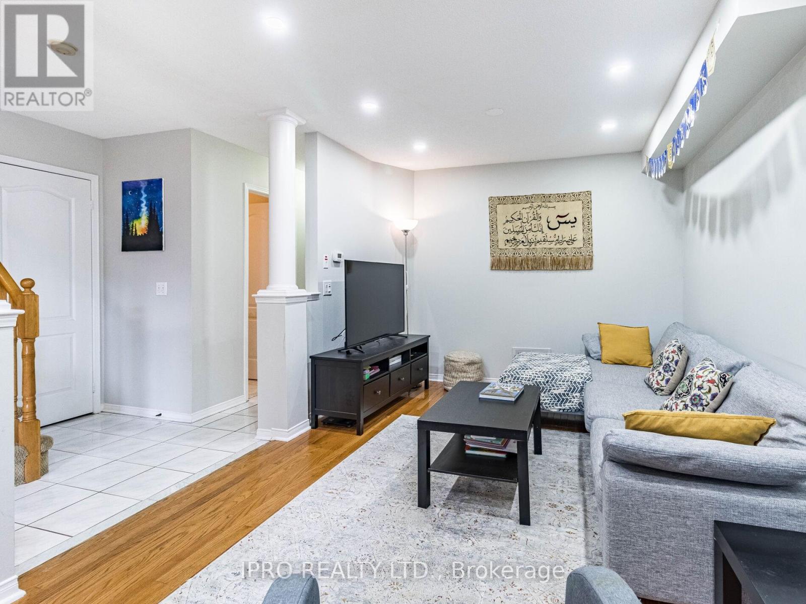 Property at 107 - 833 SCOLLARD COURT image 5