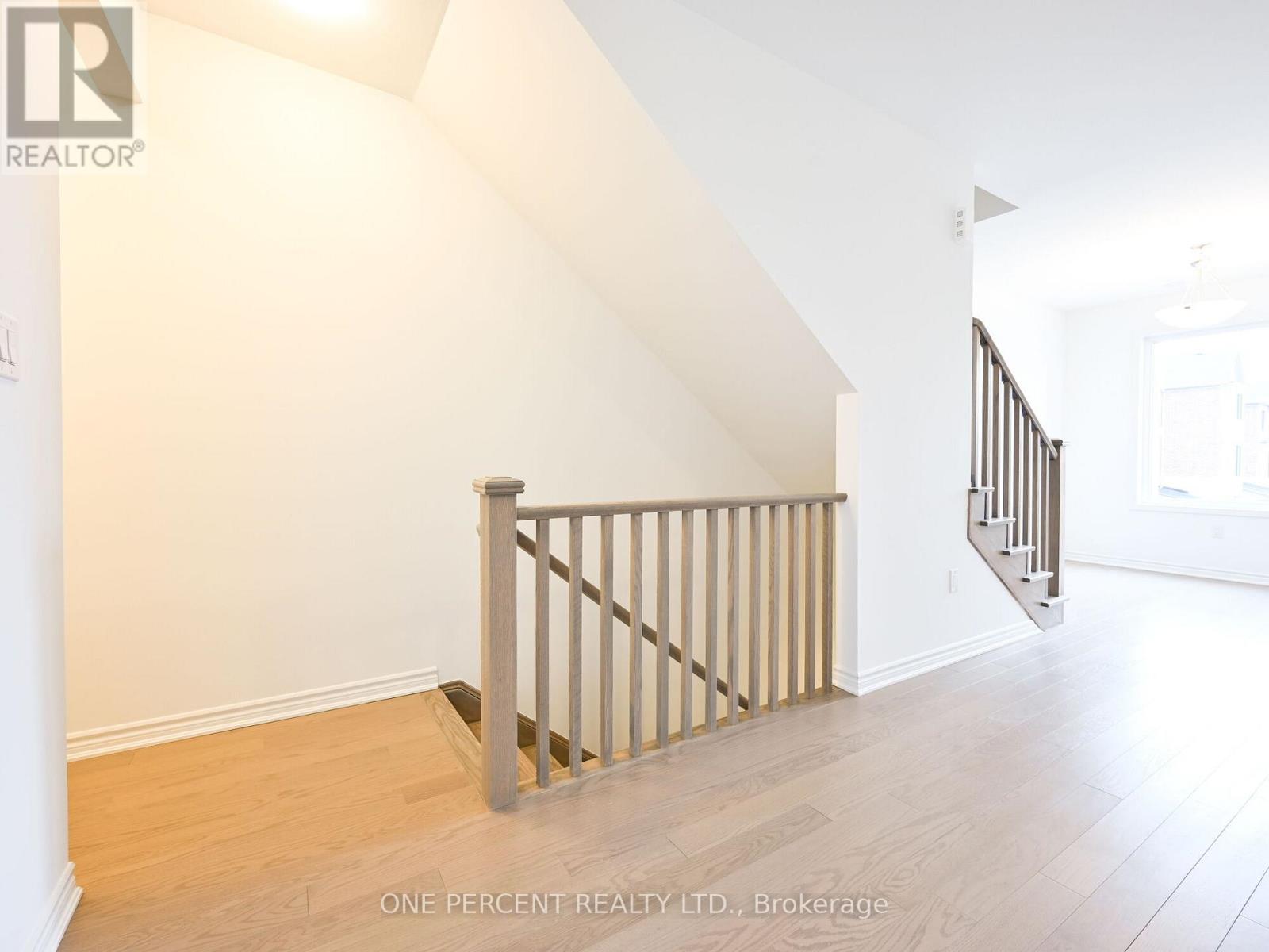 4045 Saida Street, Mississauga, Ontario  L5M 2S8 - Photo 9 - W12073550