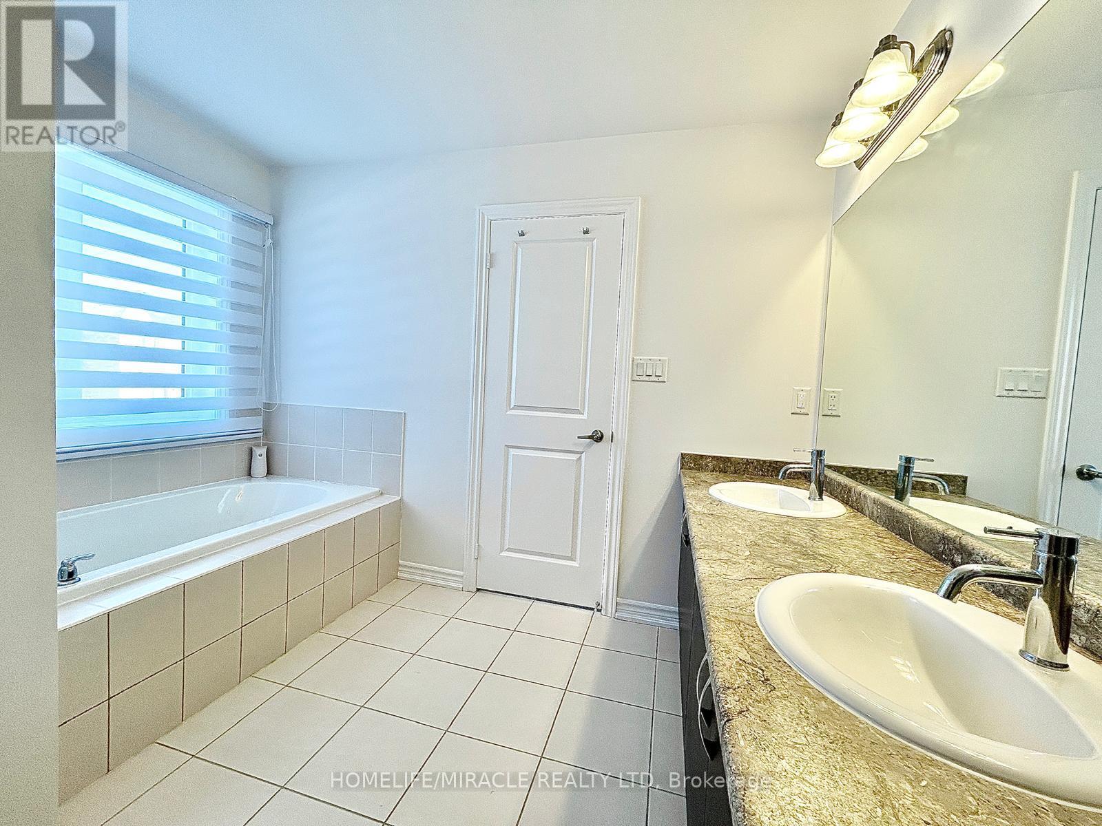 318 Ridley Crescent, Southgate, Ontario  N0C 1B0 - Photo 33 - X12073560
