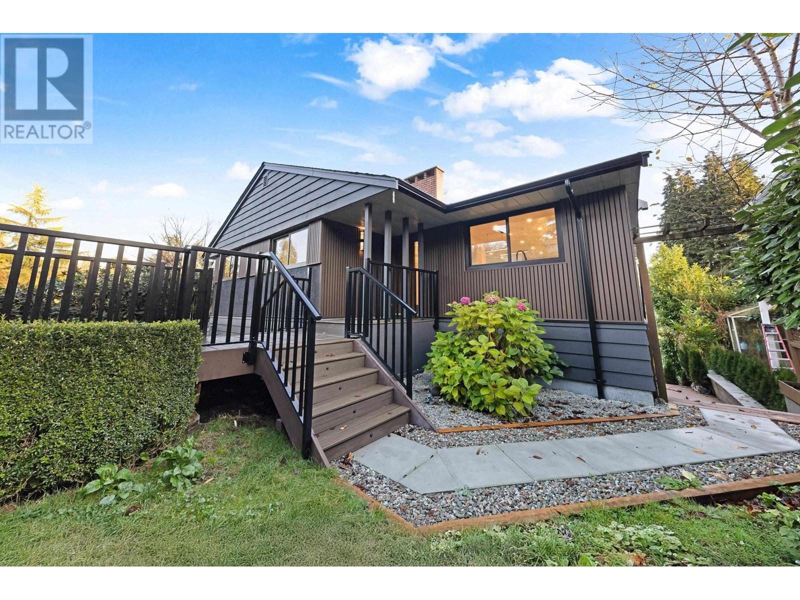 1225 Cloverley Street, North Vancouver, British Columbia  V7L 1N7 - Photo 20 - R2988821