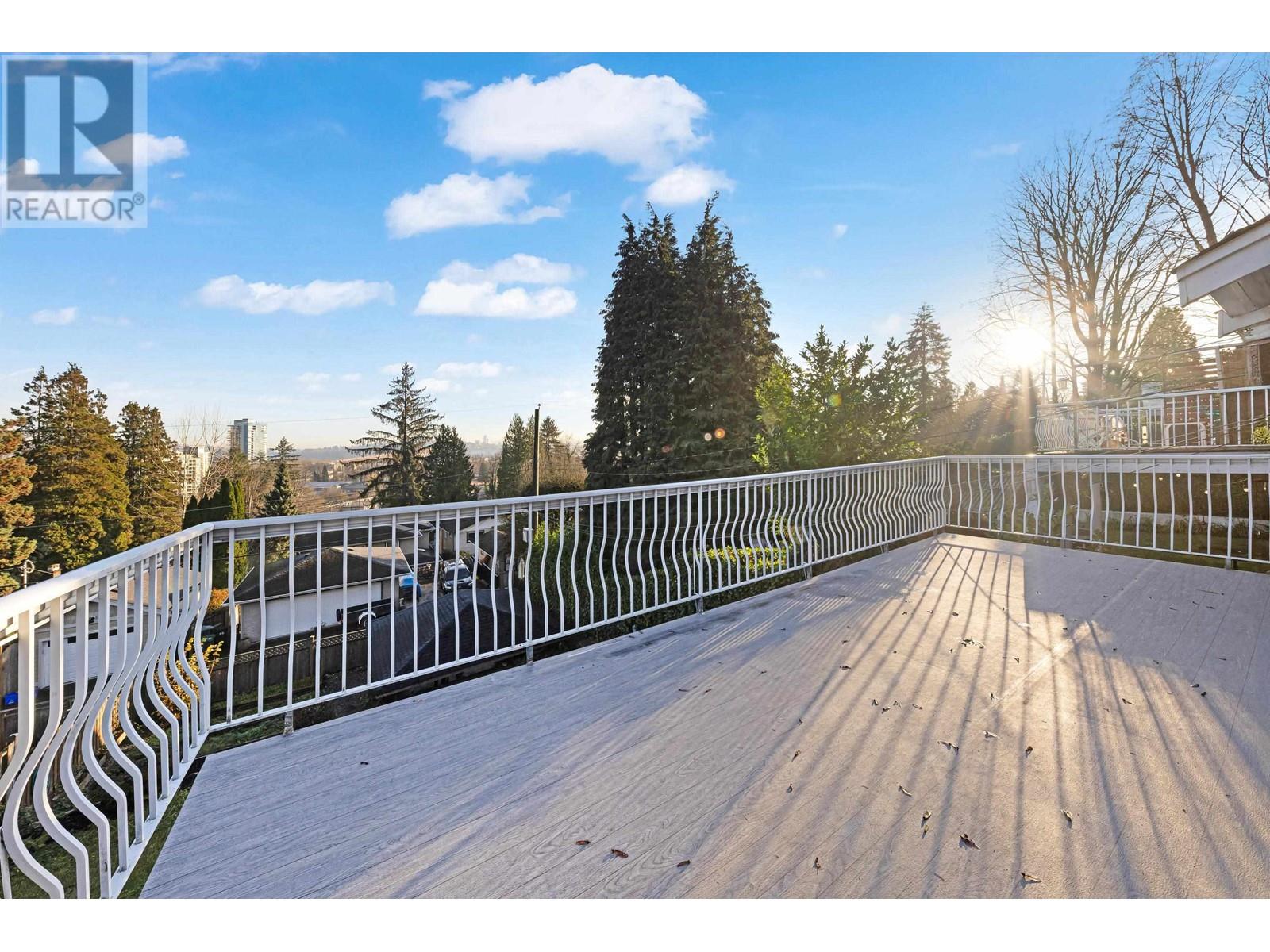 1225 Cloverley Street, North Vancouver, British Columbia  V7L 1N7 - Photo 38 - R2988821