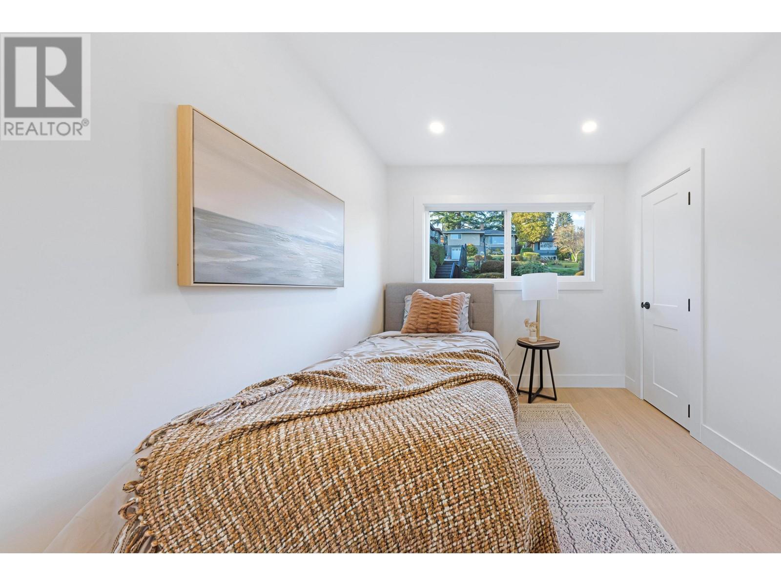 1225 Cloverley Street, North Vancouver, British Columbia  V7L 1N7 - Photo 37 - R2988821