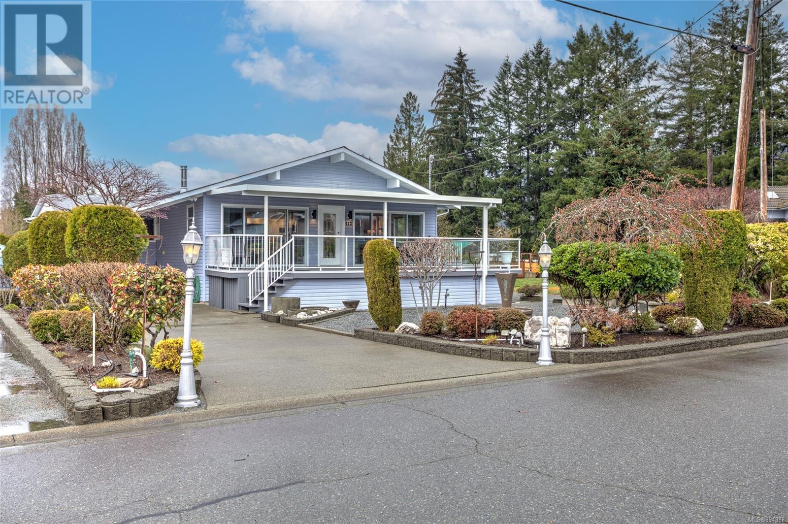 Property at 412 Scholey Cres image 1