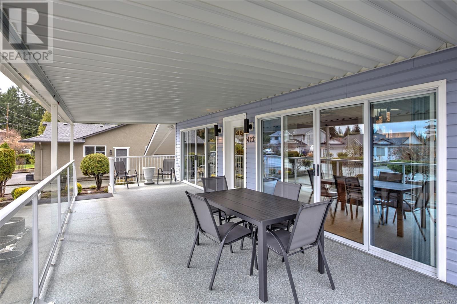 Property at 412 Scholey Cres image 2