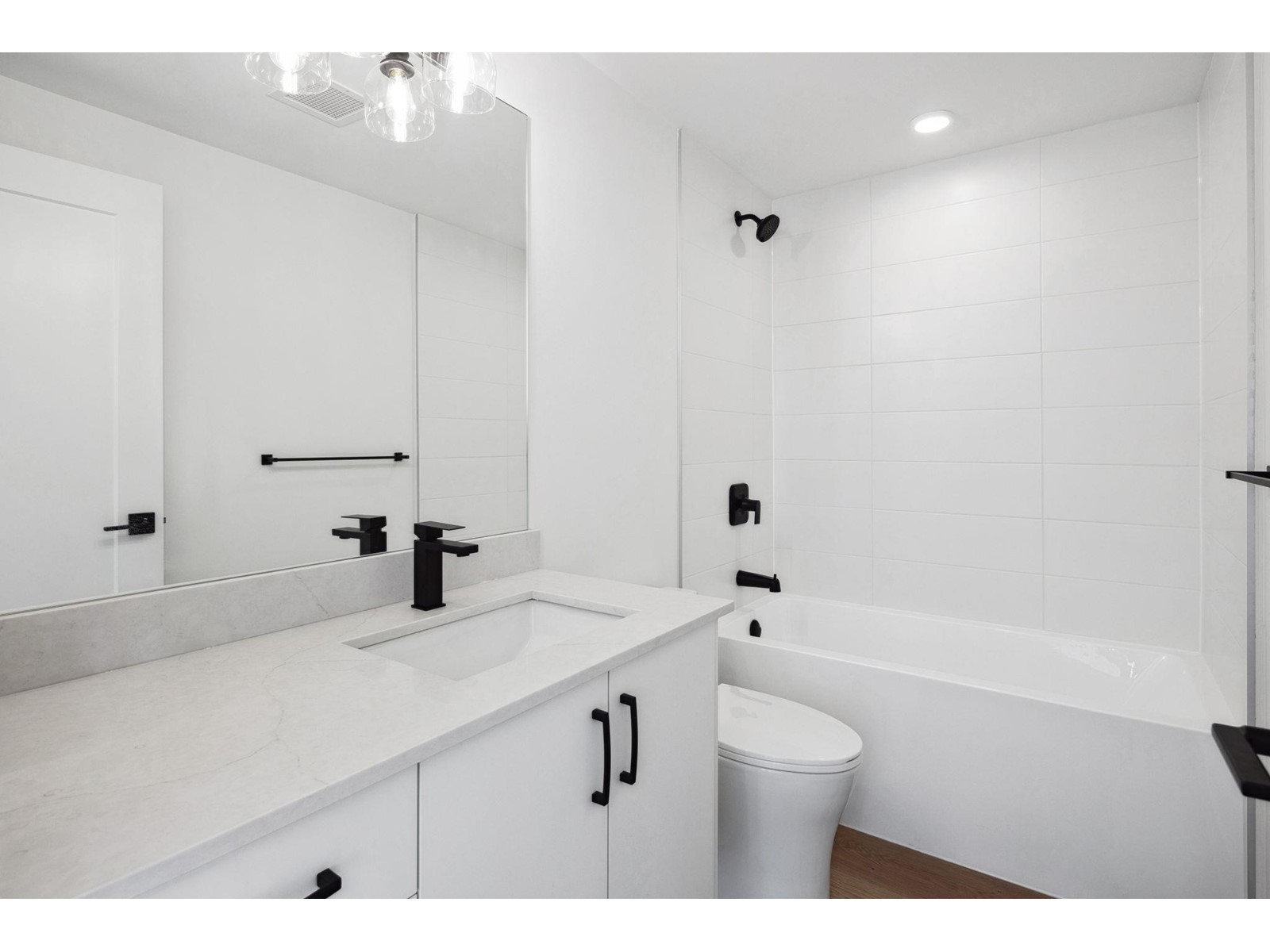 402 20282 72b Avenue, Surrey, British Columbia  V2Y 1T9 - Photo 6 - R2988593