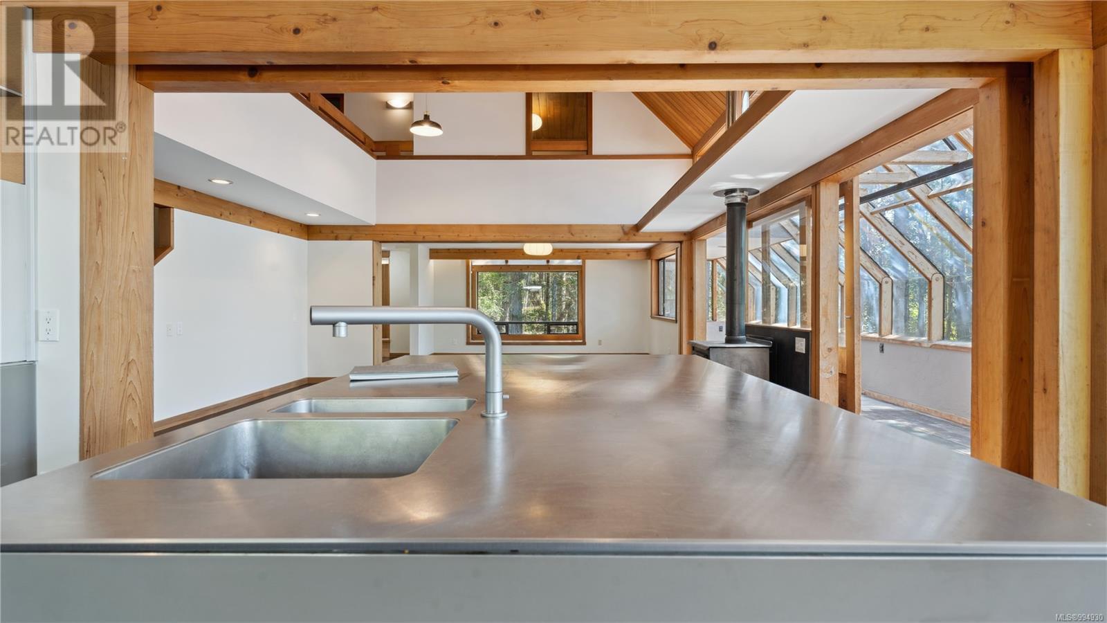 185 Bulman Rd, Salt Spring, British Columbia  V8K 1X5 - Photo 10 - 994930