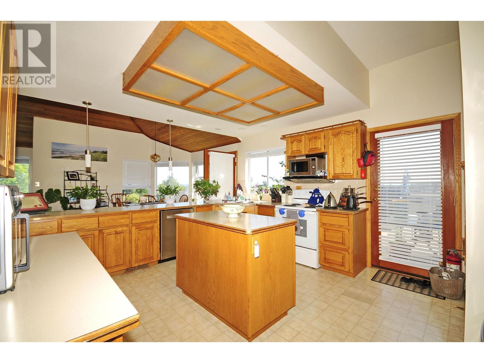 Property at 307 ROSEHILL WYND image 5