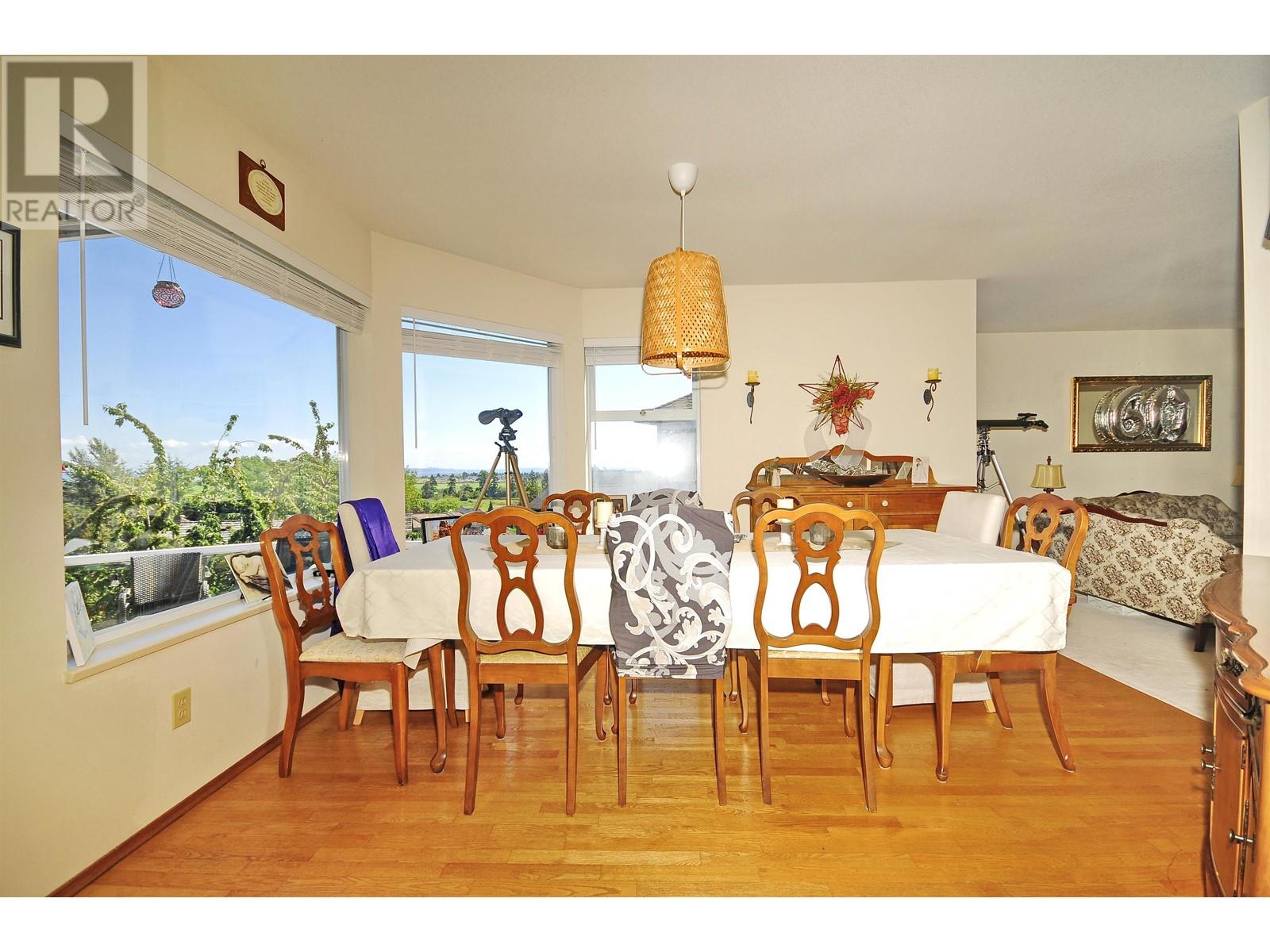 Property at 307 ROSEHILL WYND image 3