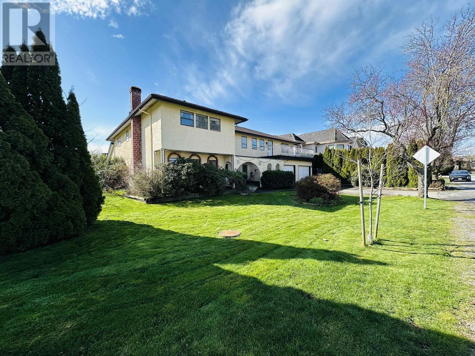 Listing Picture 2 of 16 : 3320 BARMOND AVENUE, Richmond / 烈治文 - 魯藝地產 Yvonne Lu Group - MLS Medallion Club Member
