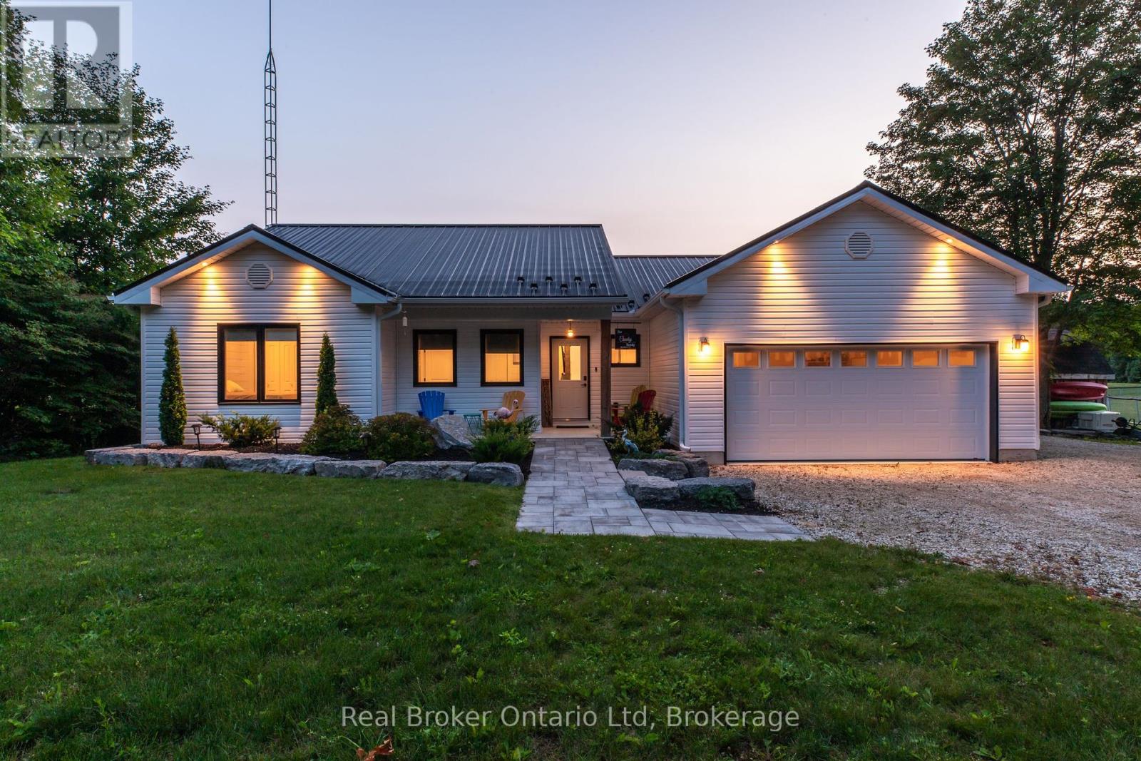 210 Inkerman Street, Grey Highlands, Ontario  N0C 1E0 - Photo 1 - X12073654