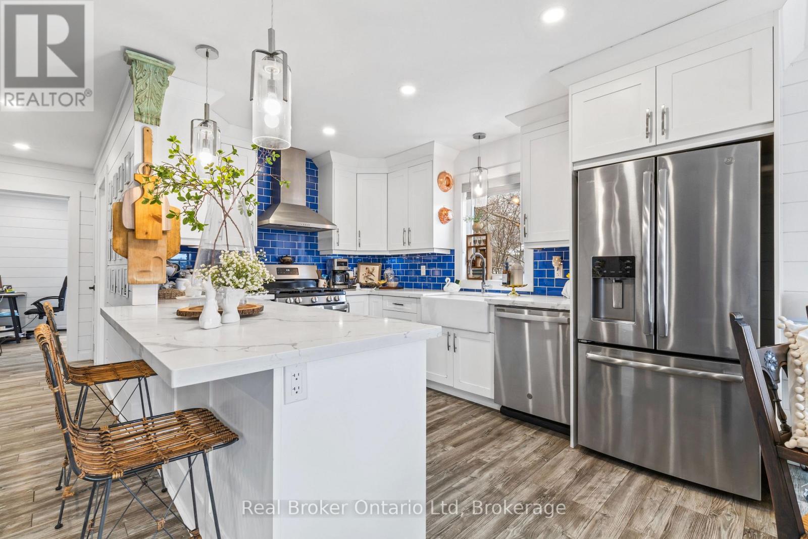 210 Inkerman Street, Grey Highlands, Ontario  N0C 1E0 - Photo 8 - X12073654