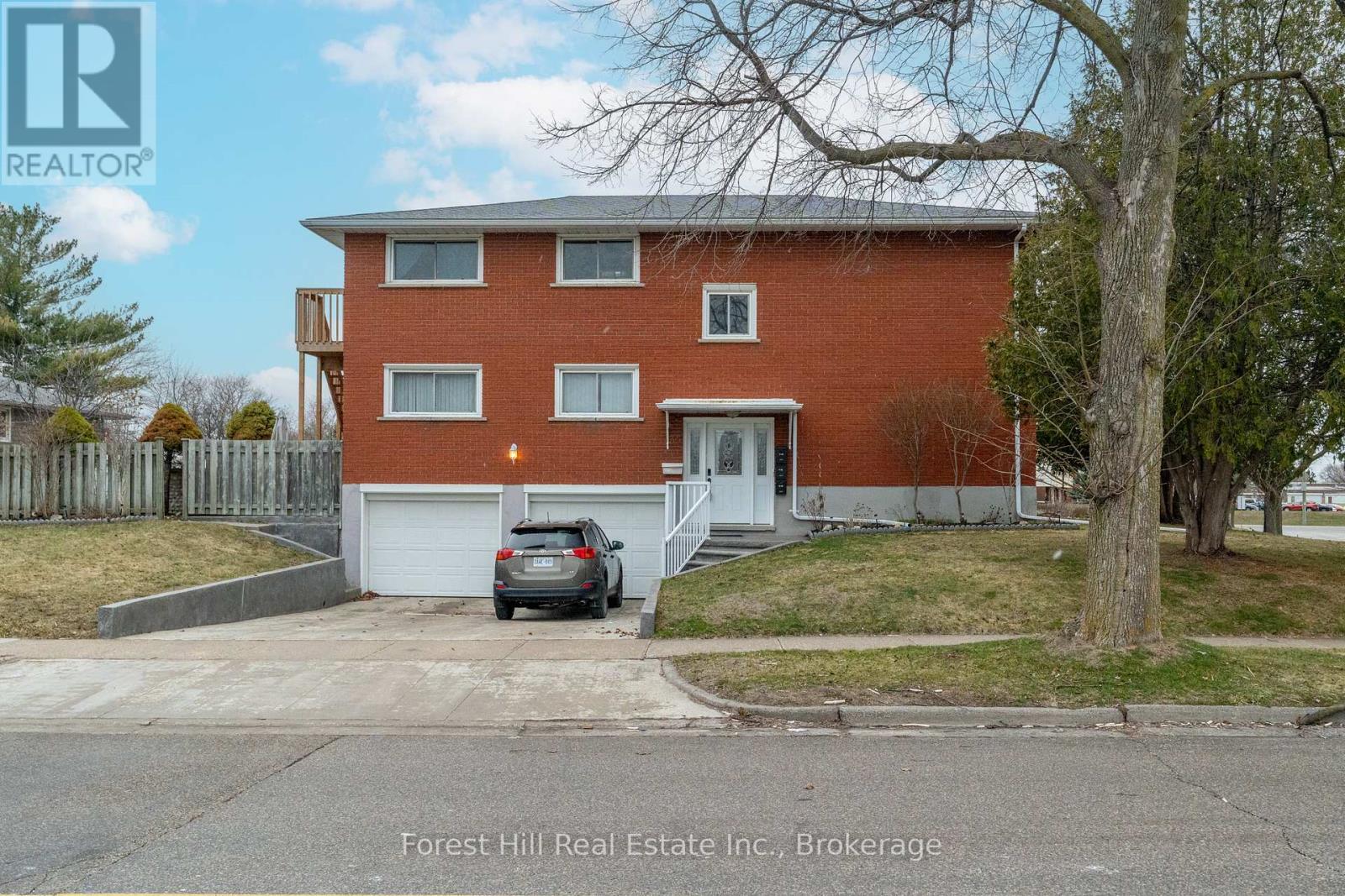 Property at 35 SHAFTSBURY DRIVE image 1