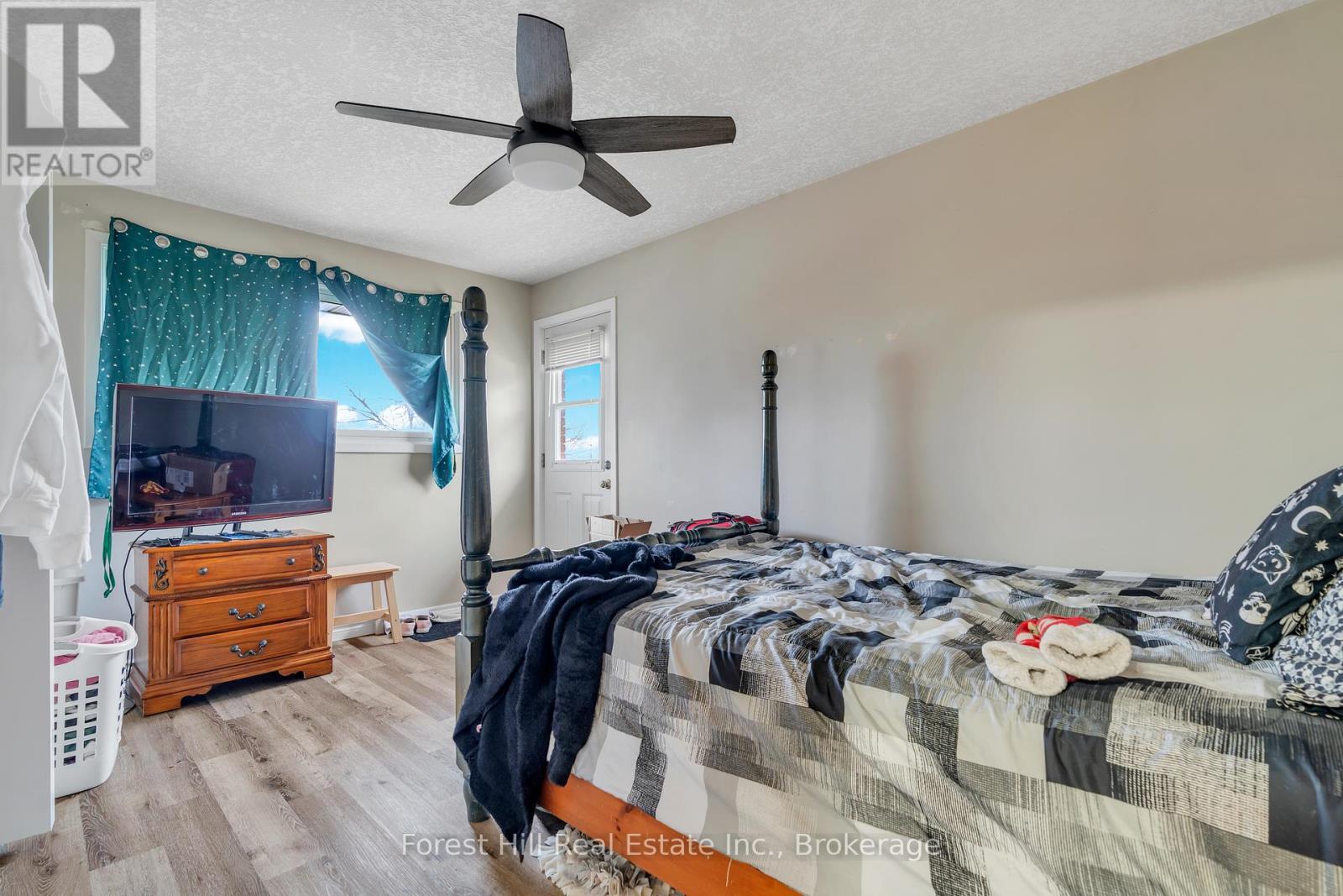 35 Shaftsbury Drive, Kitchener, Ontario  N2A 1N4 - Photo 17 - X12073669