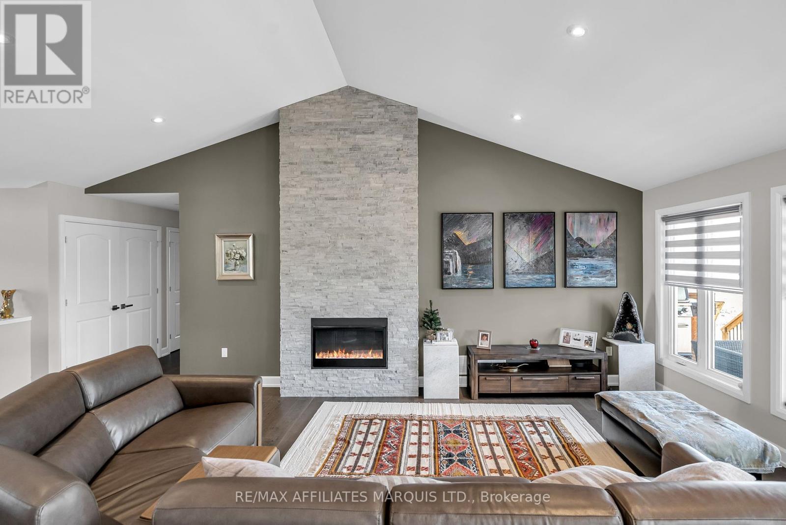 29 Whitetail Avenue, South Stormont, Ontario  K0C 1P0 - Photo 8 - X12073682