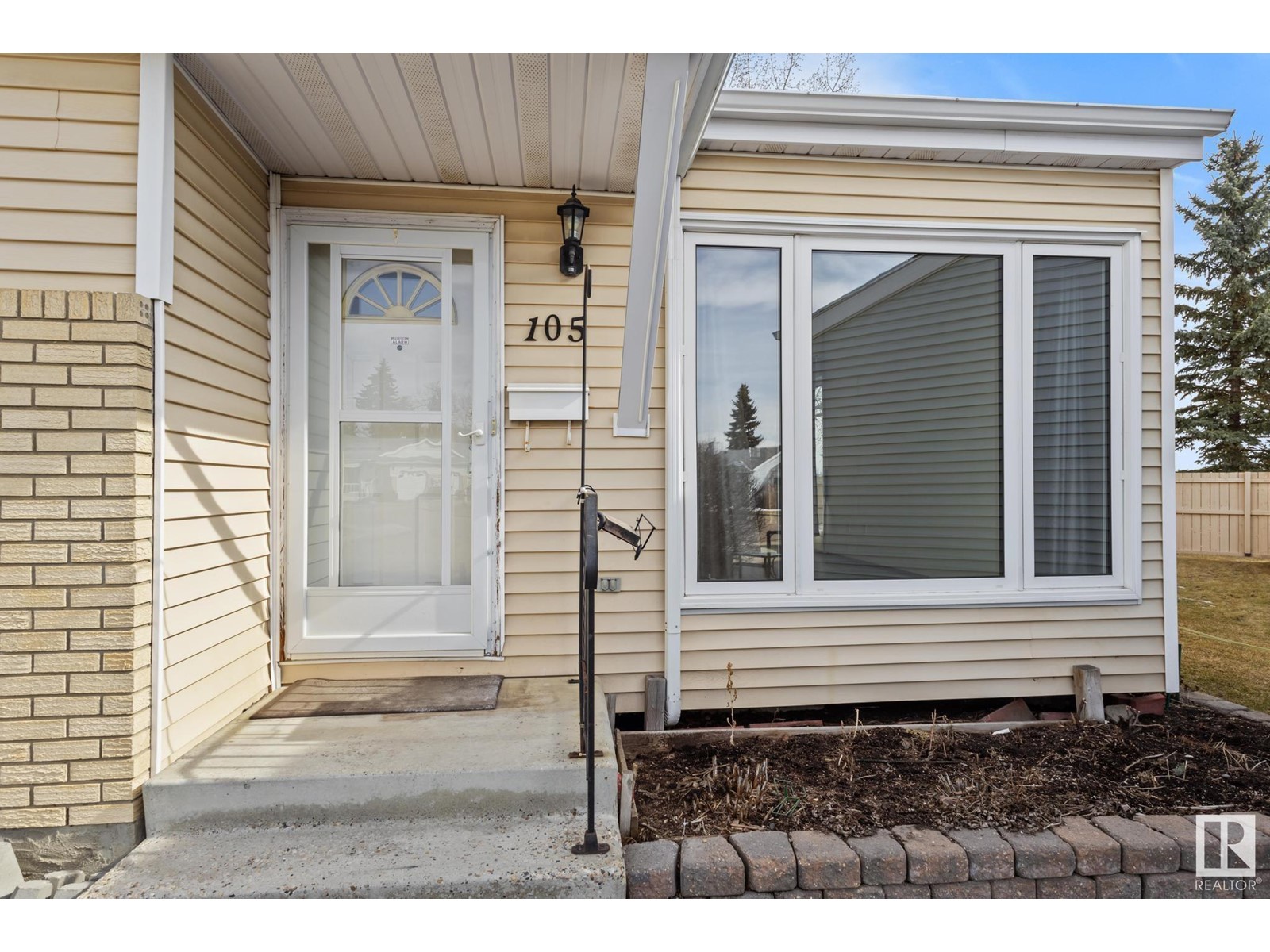 Property at #105 17703 64 AV NW image 3