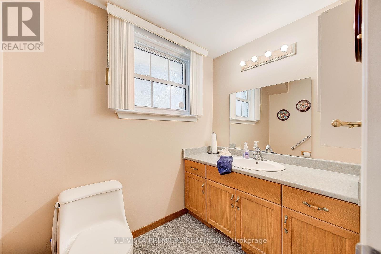 450 Three Valleys Crescent, London South, Ontario  N5Z 3E7 - Photo 12 - X12073662