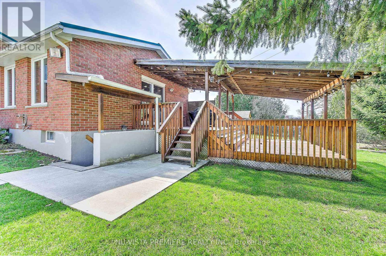 450 Three Valleys Crescent, London South, Ontario  N5Z 3E7 - Photo 25 - X12073662