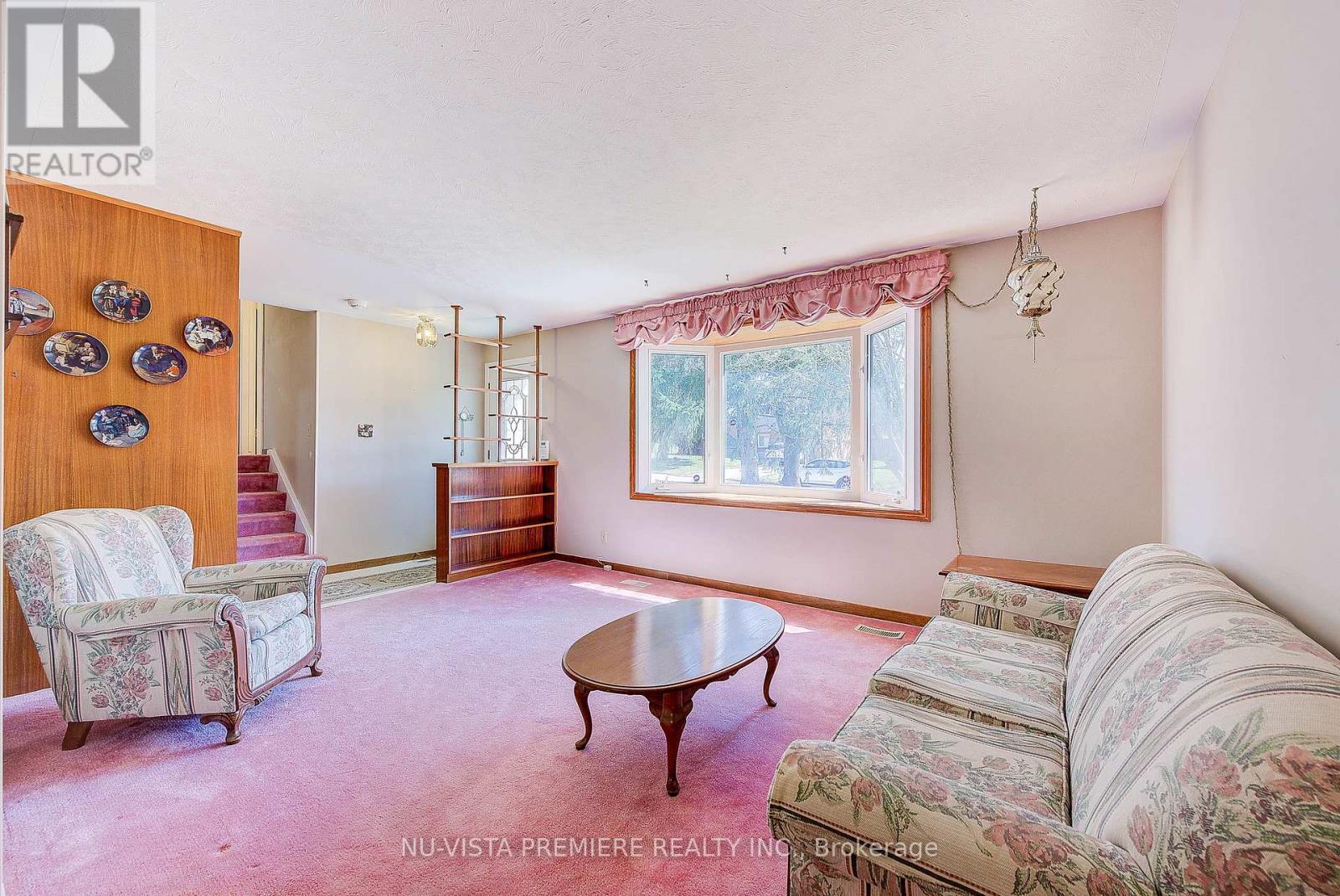450 Three Valleys Crescent, London South, Ontario  N5Z 3E7 - Photo 3 - X12073662