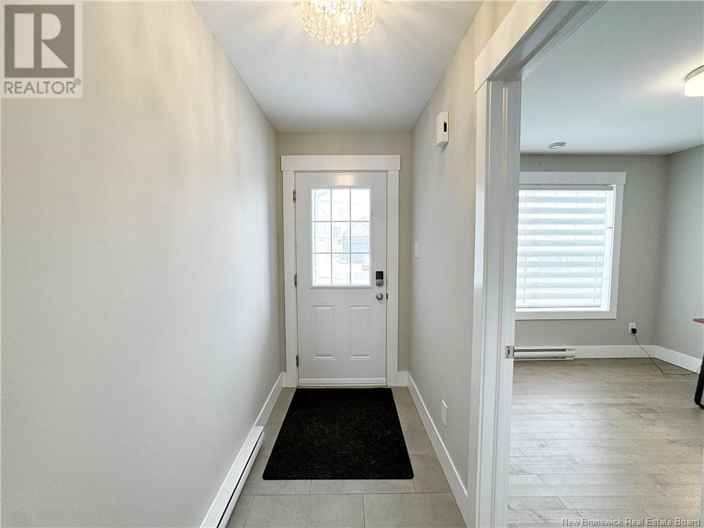 Property at 51 Anastasia Crescent image 3
