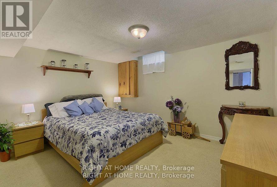 884 Southgate Drive S, Oshawa, Ontario  L1H 7Z9 - Photo 10 - E12073628
