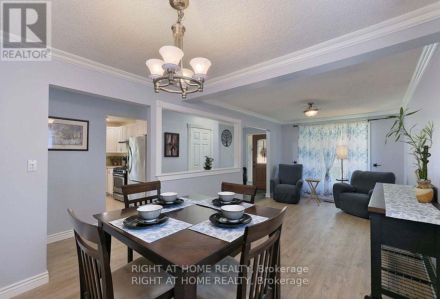 884 Southgate Drive S, Oshawa, Ontario  L1H 7Z9 - Photo 3 - E12073628