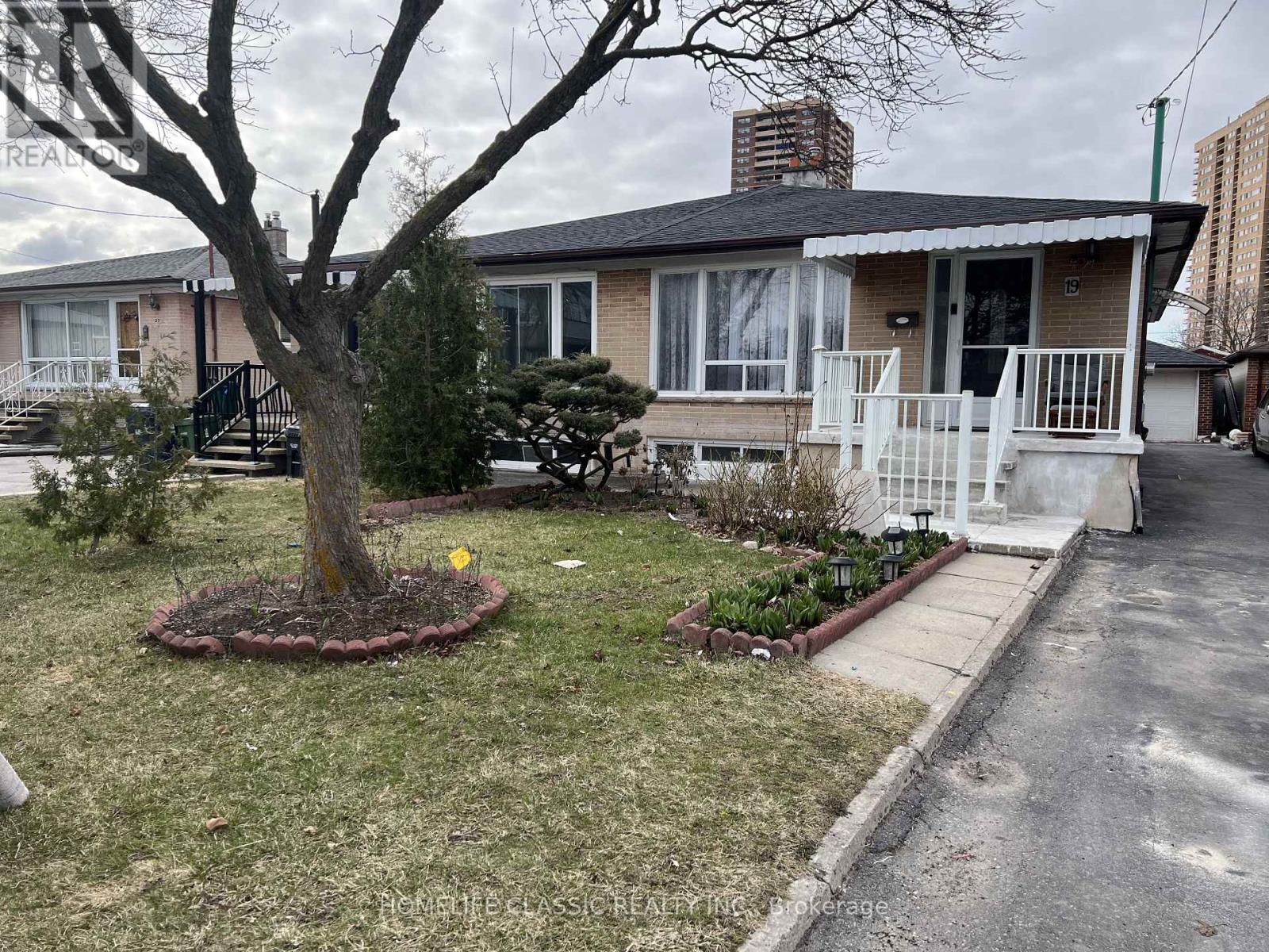 Property at 19 NEAMES CRESCENT image 1