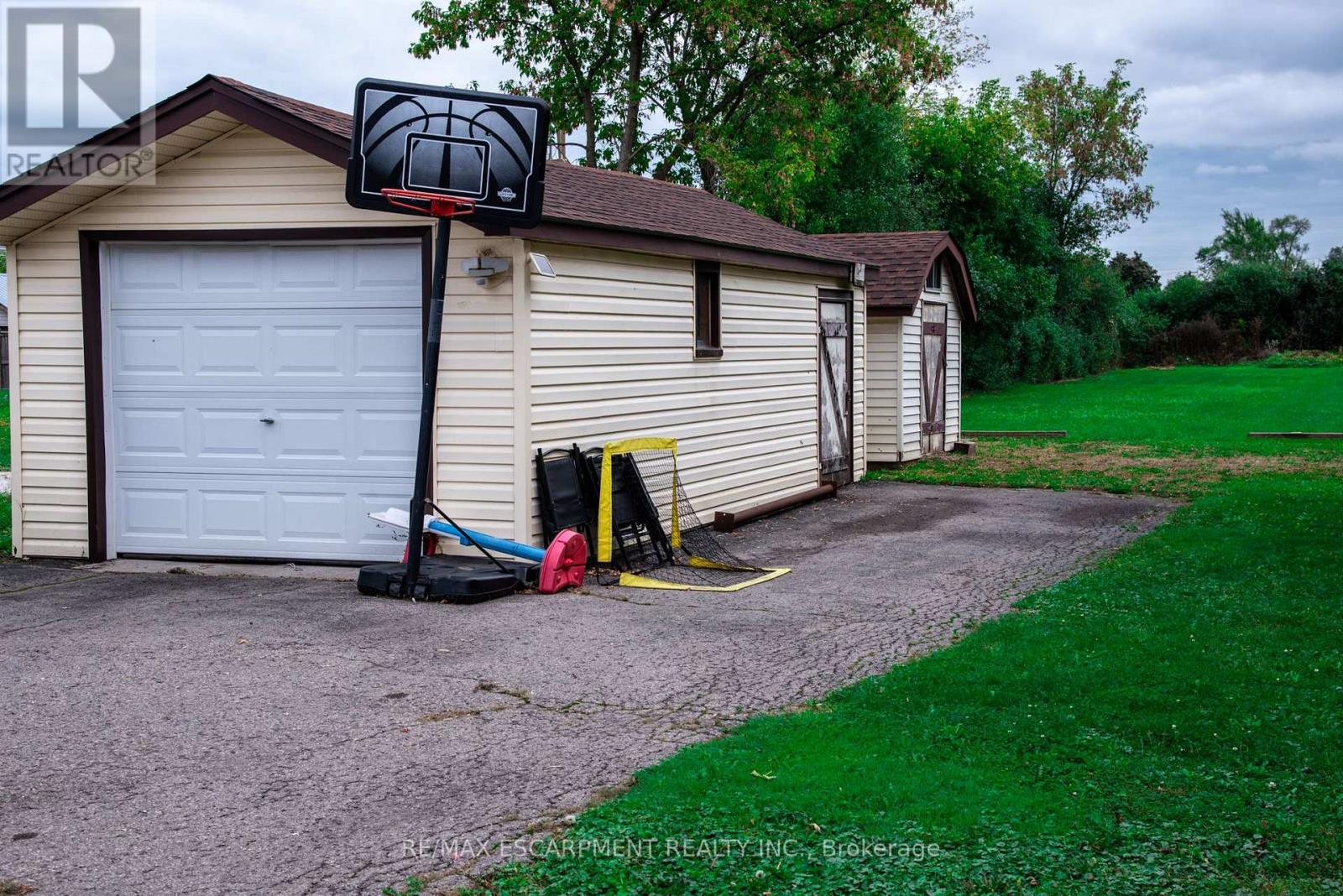 144 Green Road, Hamilton (Stoney Creek), Ontario  L8G 3X1 - Photo 6 - X9387103