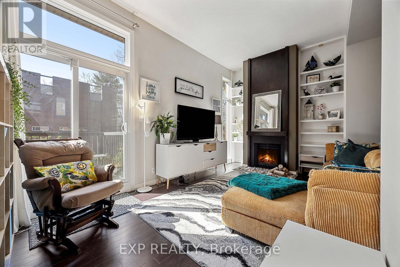 Property at 28 - 1250 MARLBOROUGH COURT image 3