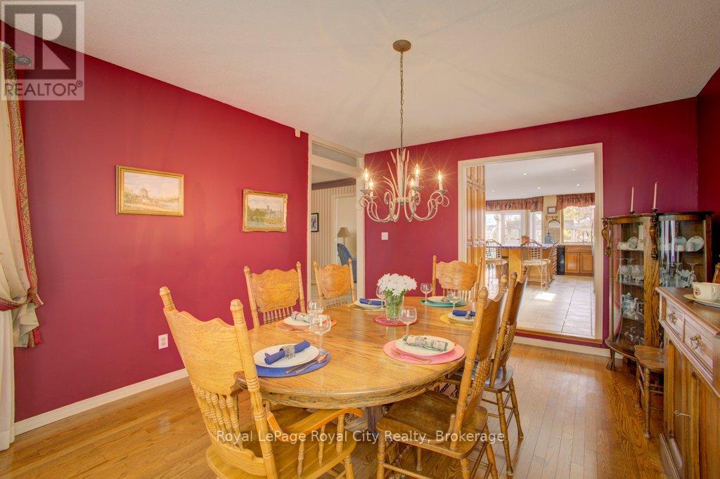 227 Dimson Avenue, Guelph, Ontario  N1G 3C7 - Photo 13 - X12073695