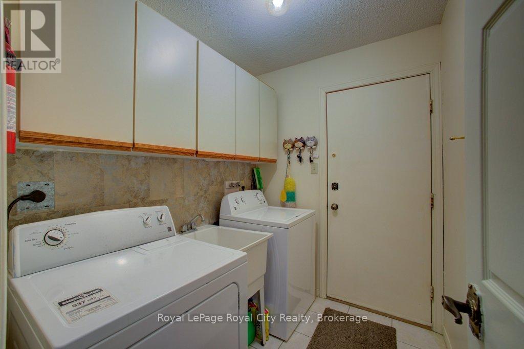 227 Dimson Avenue, Guelph, Ontario  N1G 3C7 - Photo 19 - X12073695