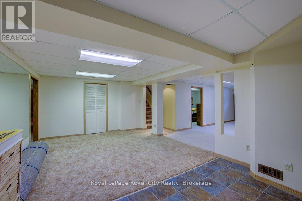 227 Dimson Avenue, Guelph, Ontario  N1G 3C7 - Photo 20 - X12073695