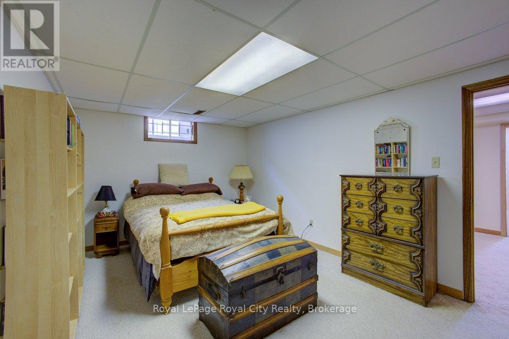 227 Dimson Avenue, Guelph, Ontario  N1G 3C7 - Photo 28 - X12073695