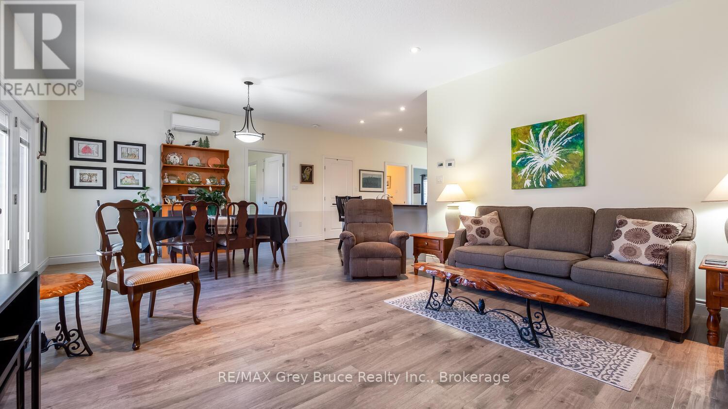 19 - 246 Grey Street S, Saugeen Shores, Ontario  N0H 2L0 - Photo 10 - X12073713