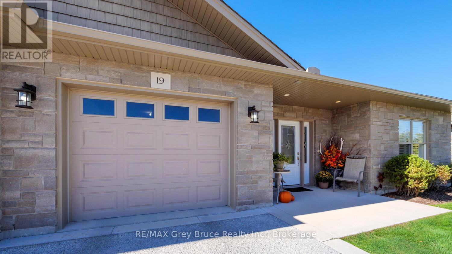 19 - 246 Grey Street S, Saugeen Shores, Ontario  N0H 2L0 - Photo 33 - X12073713